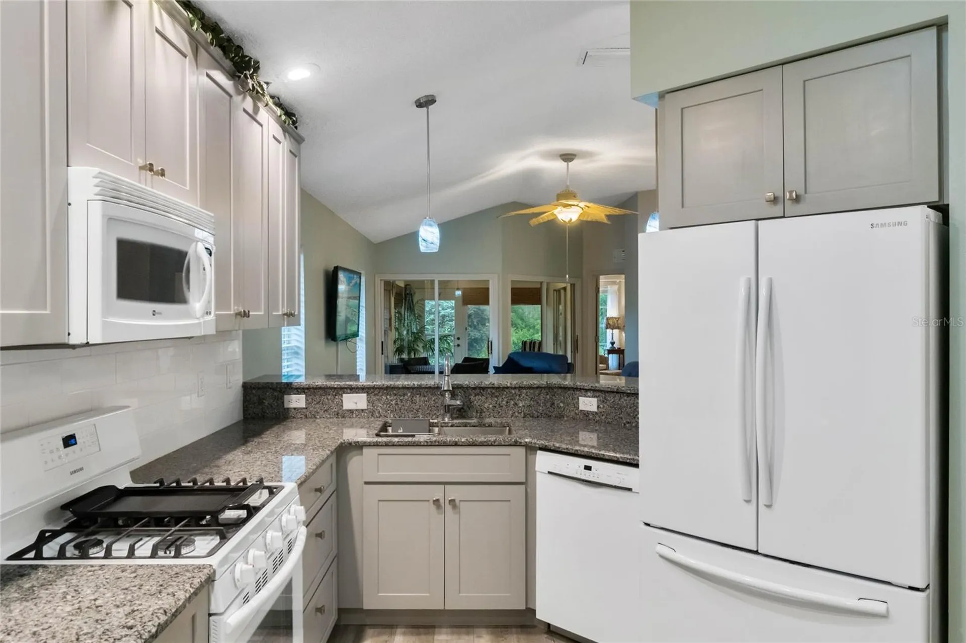 21721 King Richards Way Leesburg FL 34748
