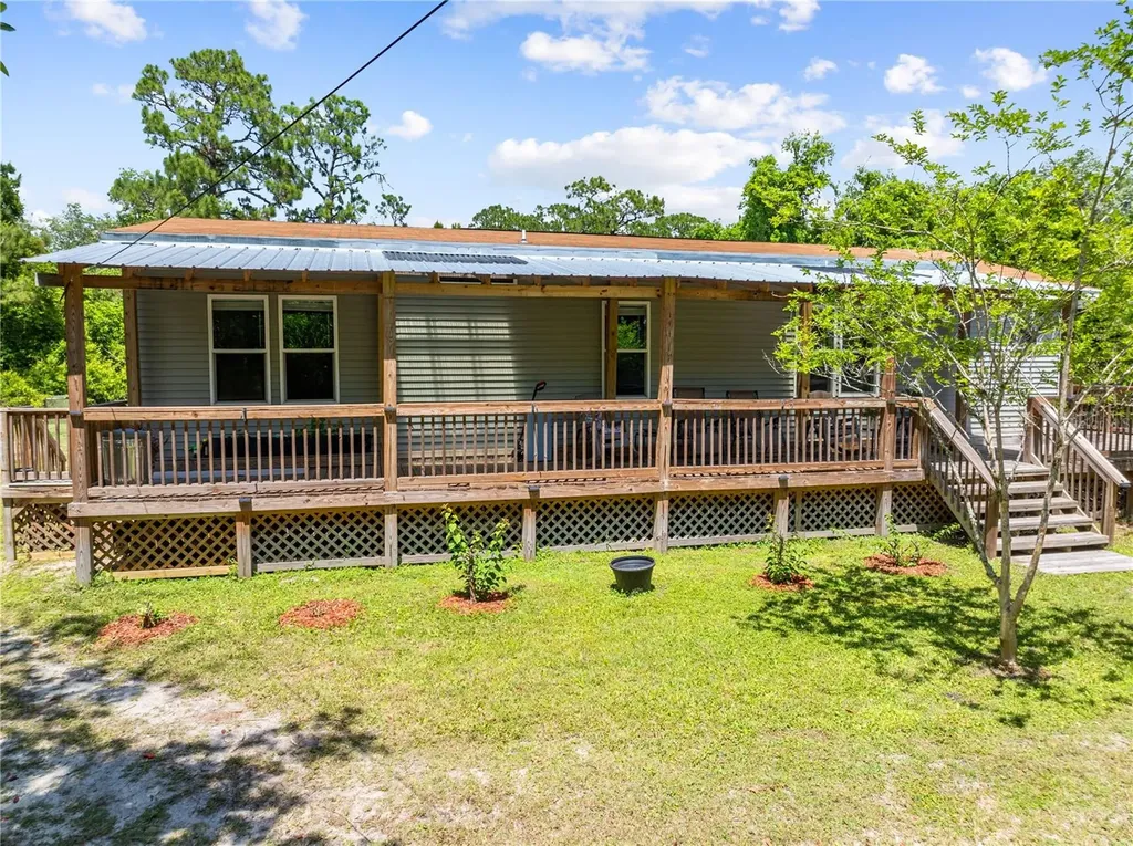5585 Palm Avenue Okeechobee FL 34972