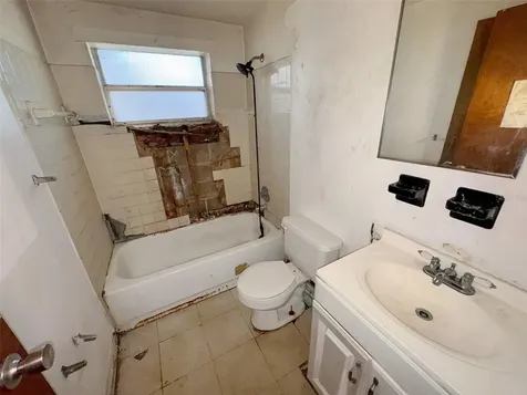 2841 W Amelia Street Orlando FL 32805