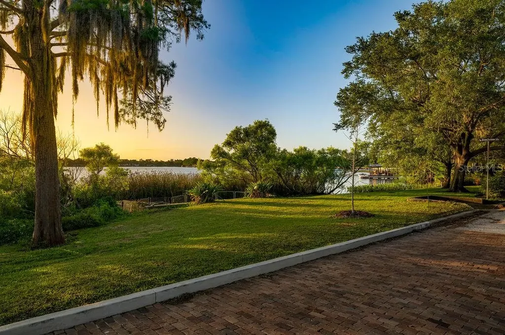 1298 Beachview Avenue Winter Park FL 32789
