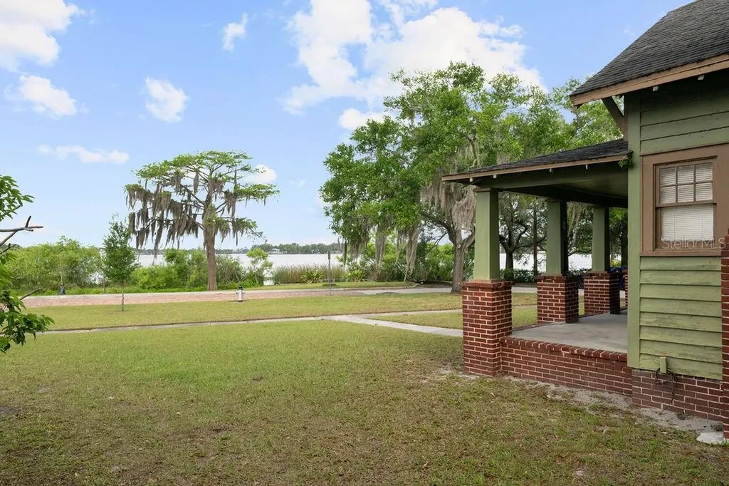 1298 Beachview Avenue Winter Park FL 32789