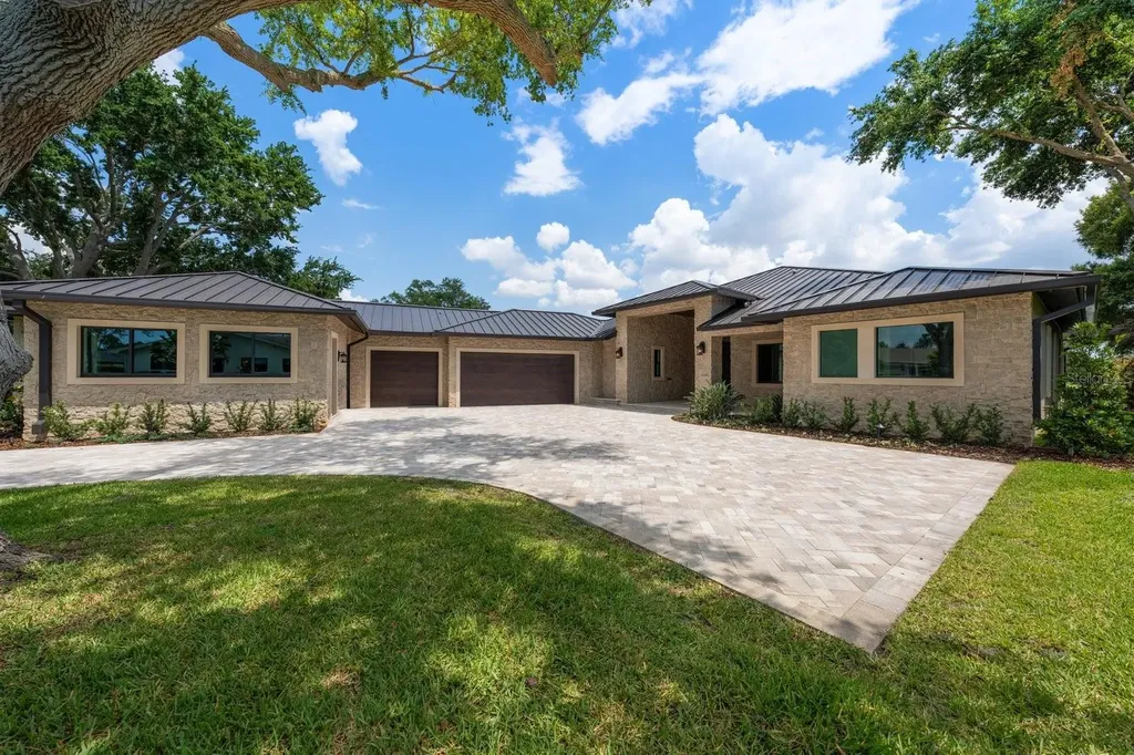 19 Hibiscus Road Belleair FL 33756