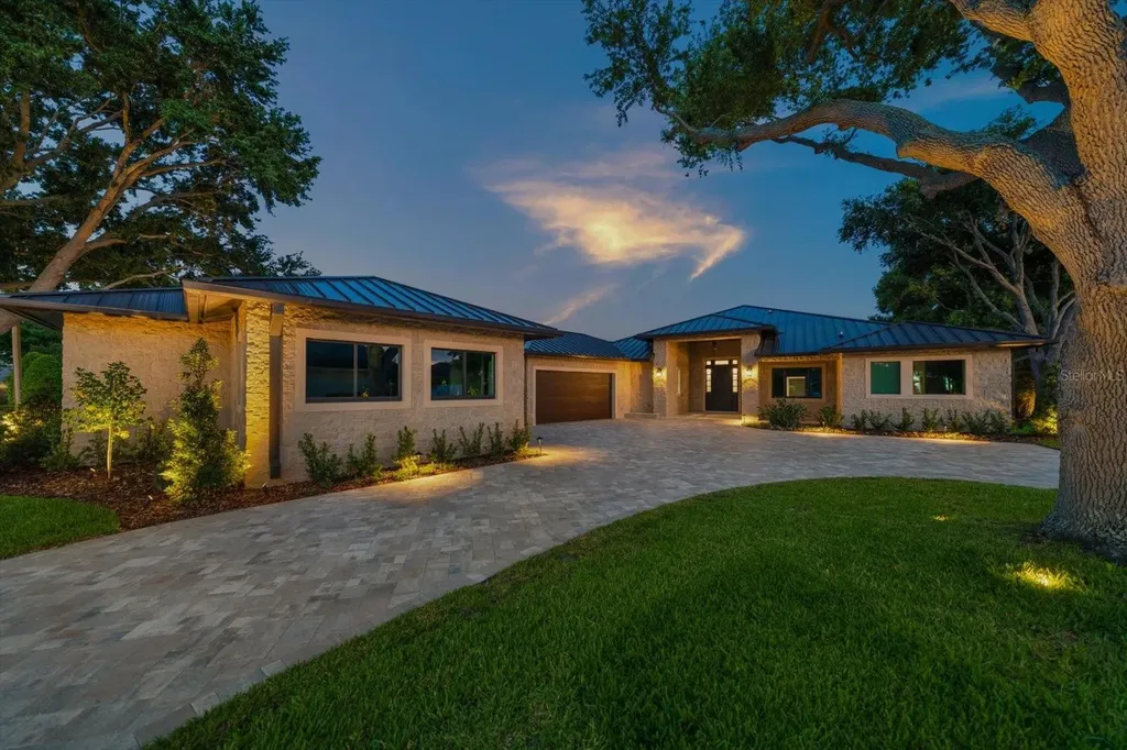 19 Hibiscus Road Belleair FL 33756
