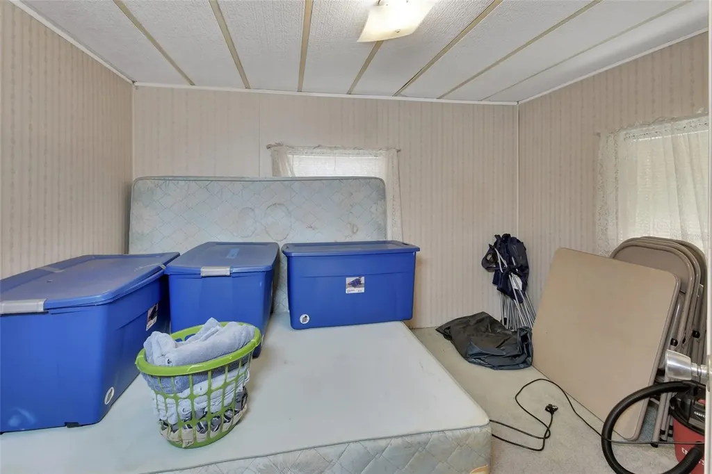 45742 Ohio Street Paisley FL 32767