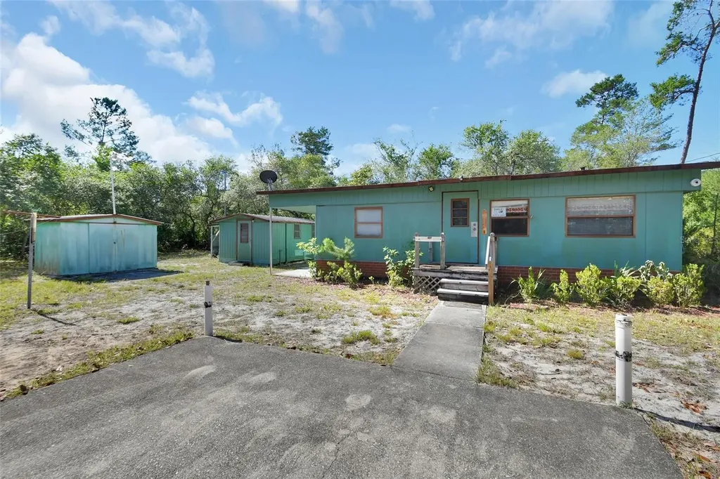 45742 Ohio Street Paisley FL 32767