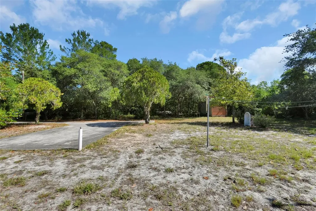 45742 Ohio Street Paisley FL 32767