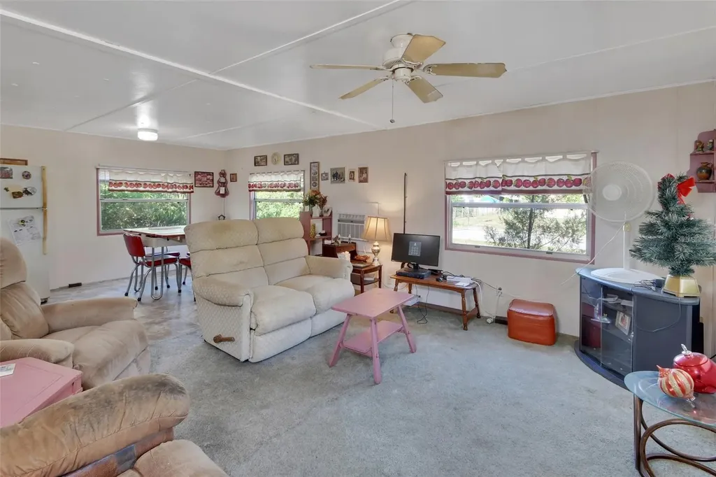 45742 Ohio Street Paisley FL 32767