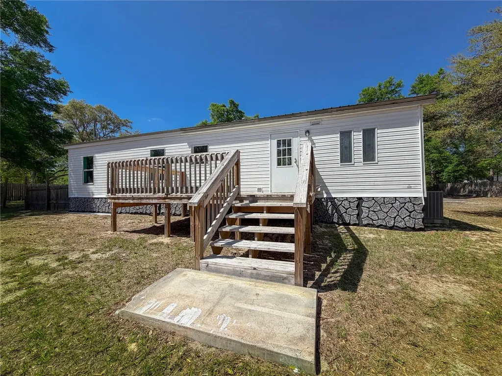 9590 NE 78th Lane Bronson FL 32621