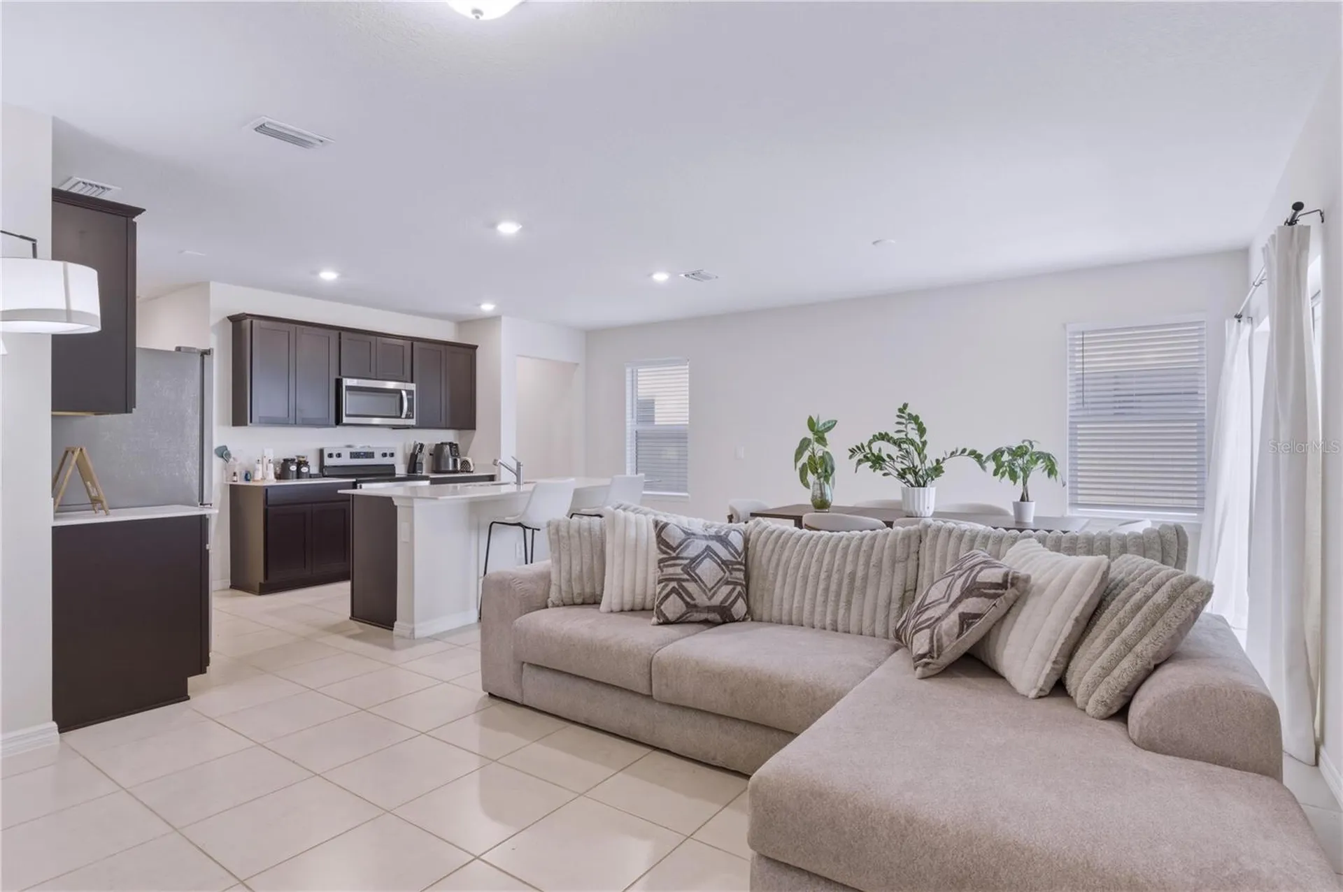 3535 Weaver Way Davenport FL 33837