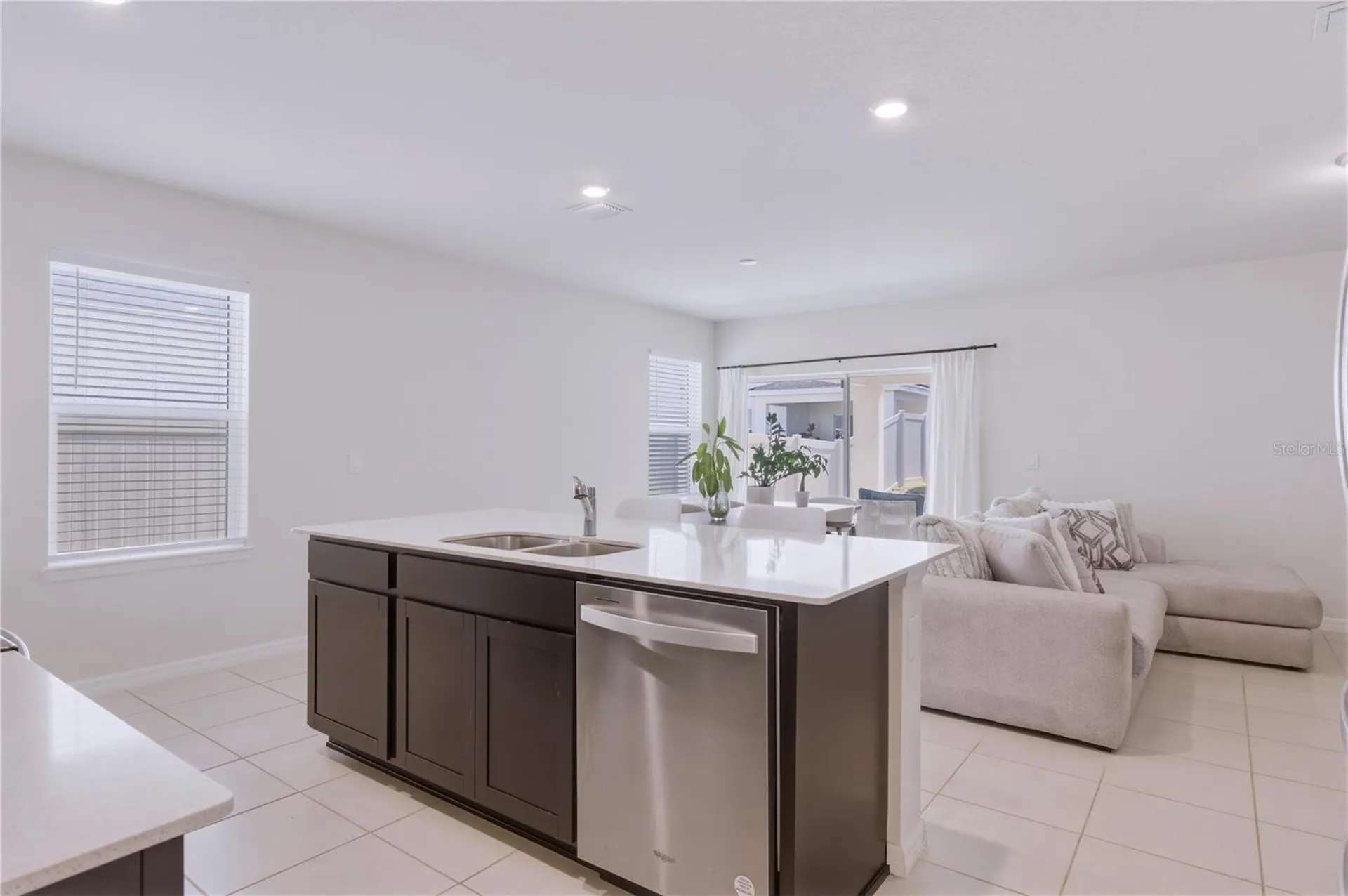 3535 Weaver Way Davenport FL 33837