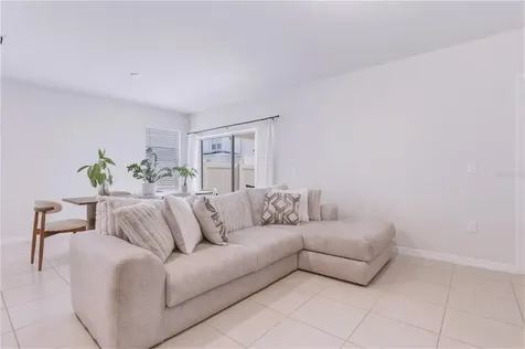 3535 Weaver Way Davenport FL 33837
