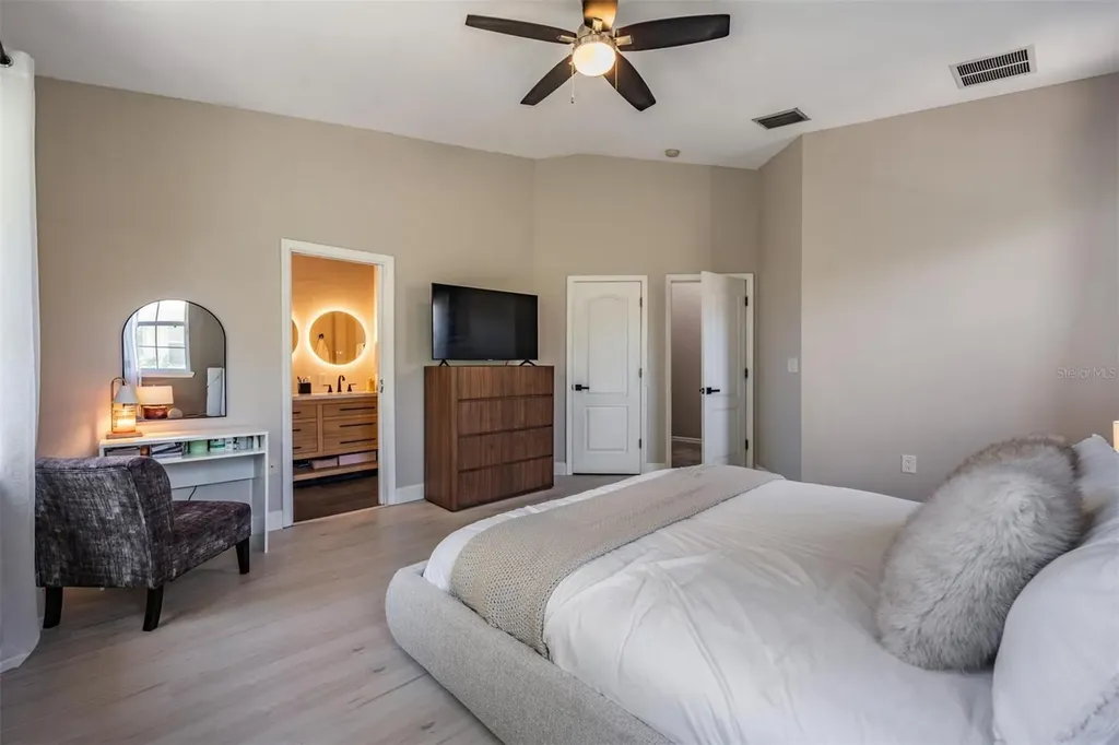 9048 Moonlit Meadows Loop Riverview FL 33578