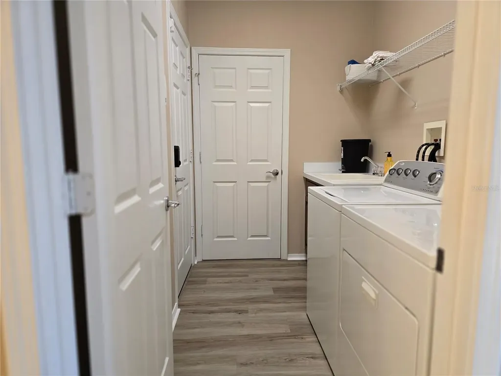 5646 Sunset Falls Drive Apollo Beach FL 33572