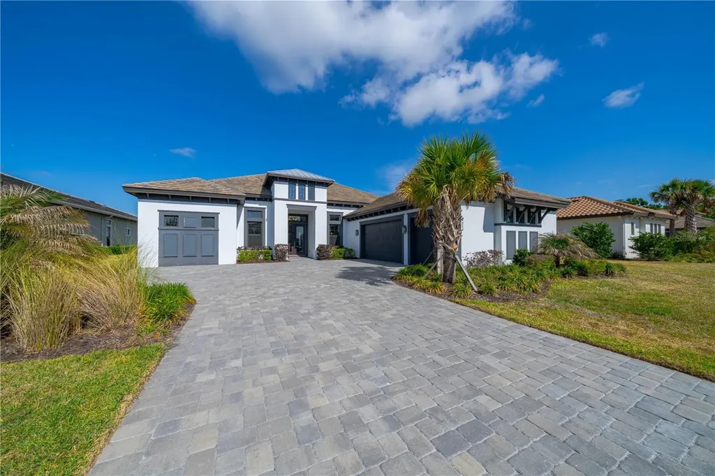 4866 Freccia Loop Wesley Chapel FL 33543