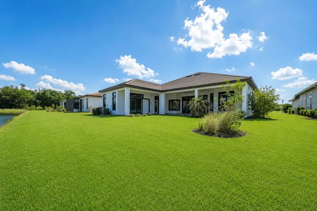 4866 Freccia Loop Wesley Chapel FL 33543