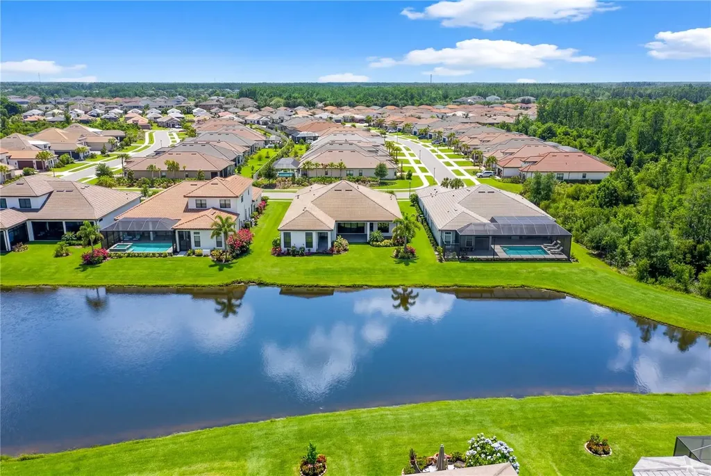 4866 Freccia Loop Wesley Chapel FL 33543