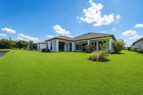 4866 Freccia Loop Wesley Chapel FL 33543