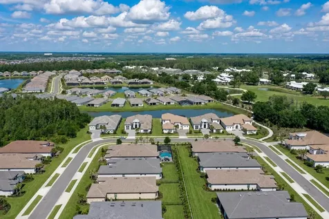 4866 Freccia Loop Wesley Chapel FL 33543