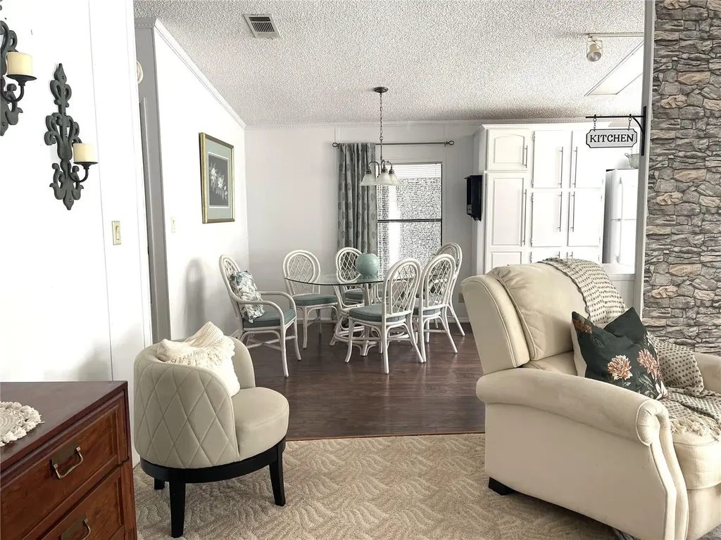 312 S Timber Trail Wildwood FL 34785