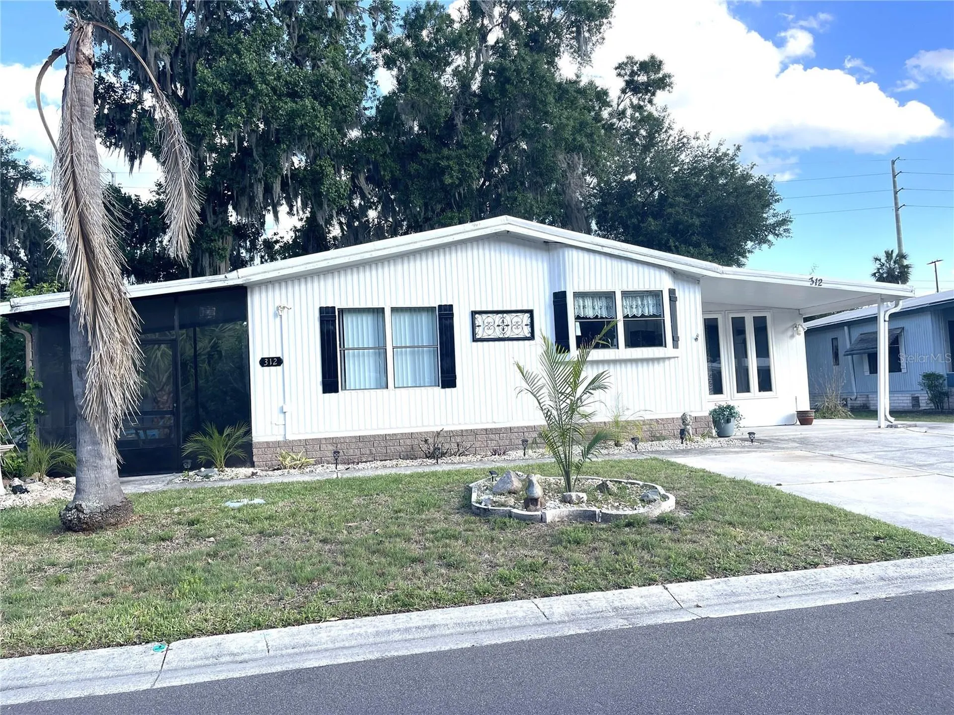 312 S Timber Trail Wildwood FL 34785