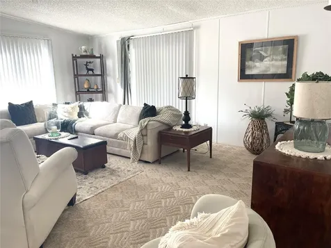 312 S Timber Trail Wildwood FL 34785