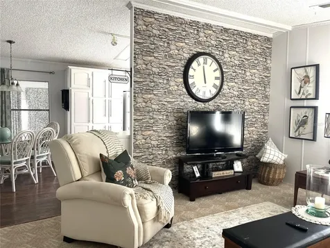 312 S Timber Trail Wildwood FL 34785