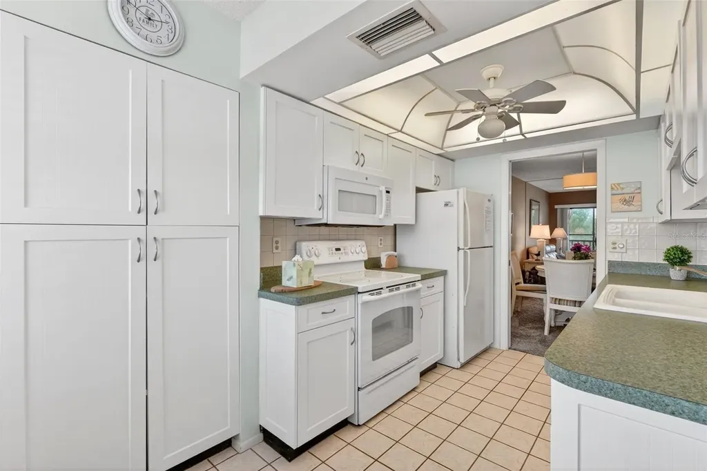 505 30th Avenue W Bradenton FL 34205