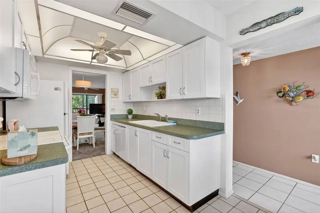 505 30th Avenue W Bradenton FL 34205