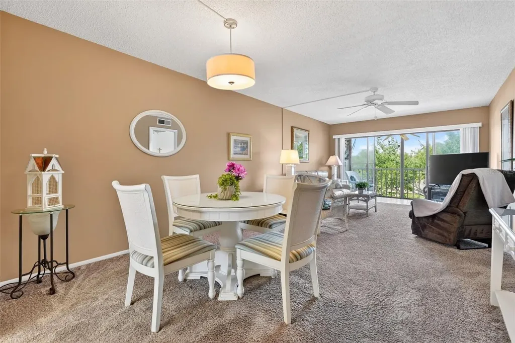 505 30th Avenue W Bradenton FL 34205