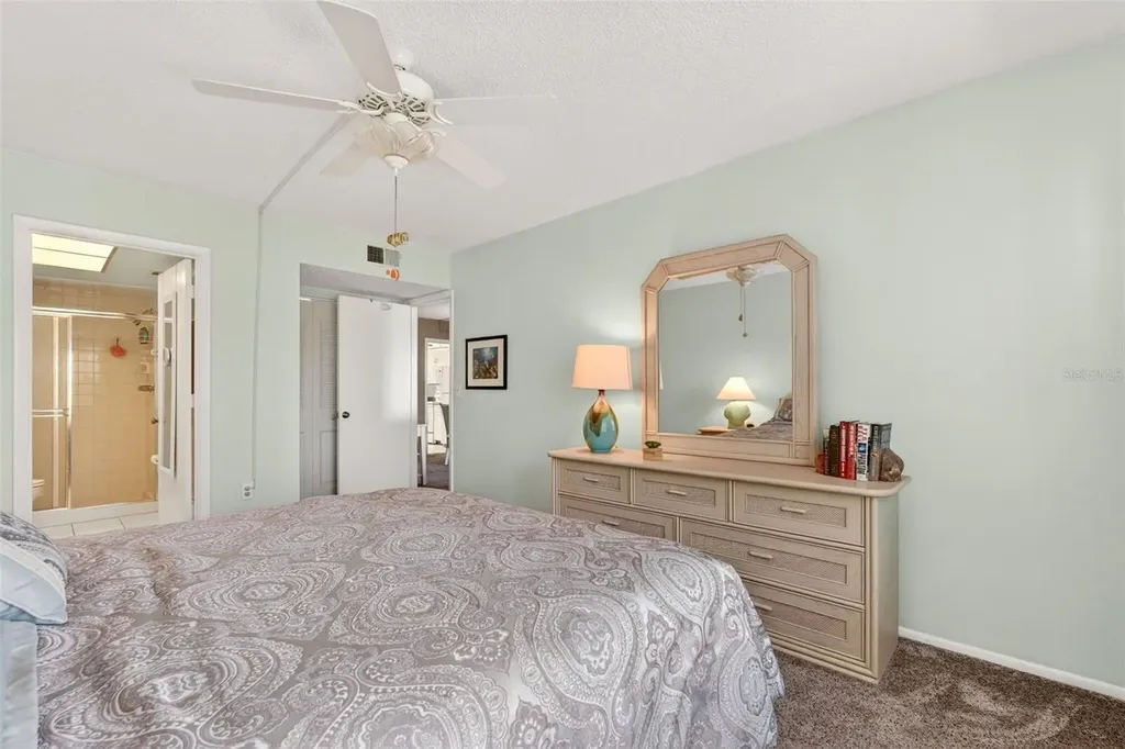 505 30th Avenue W Bradenton FL 34205