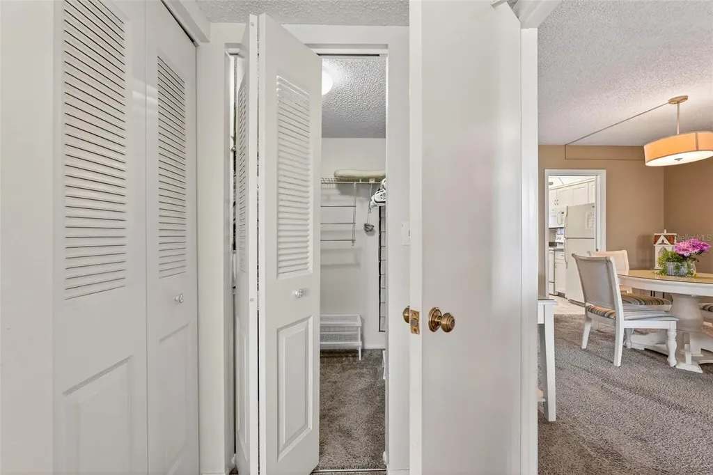 505 30th Avenue W Bradenton FL 34205