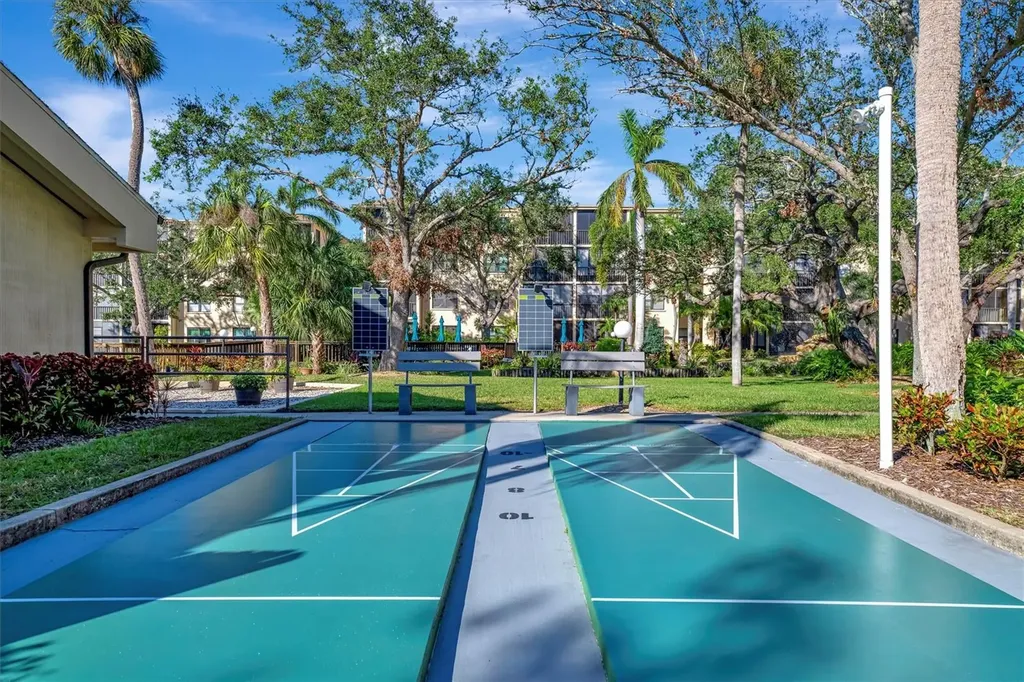 505 30th Avenue W Bradenton FL 34205