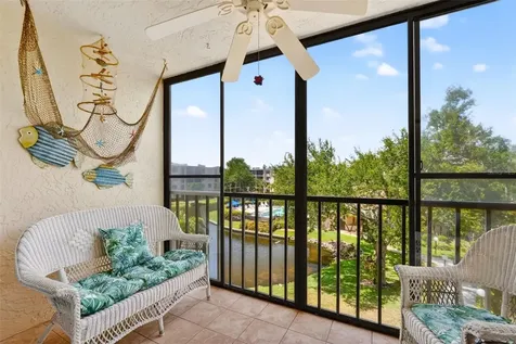 505 30th Avenue W Bradenton FL 34205