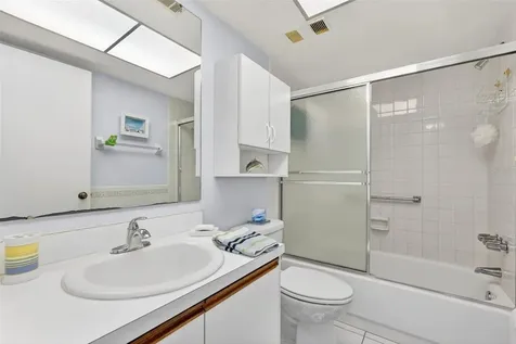505 30th Avenue W Bradenton FL 34205