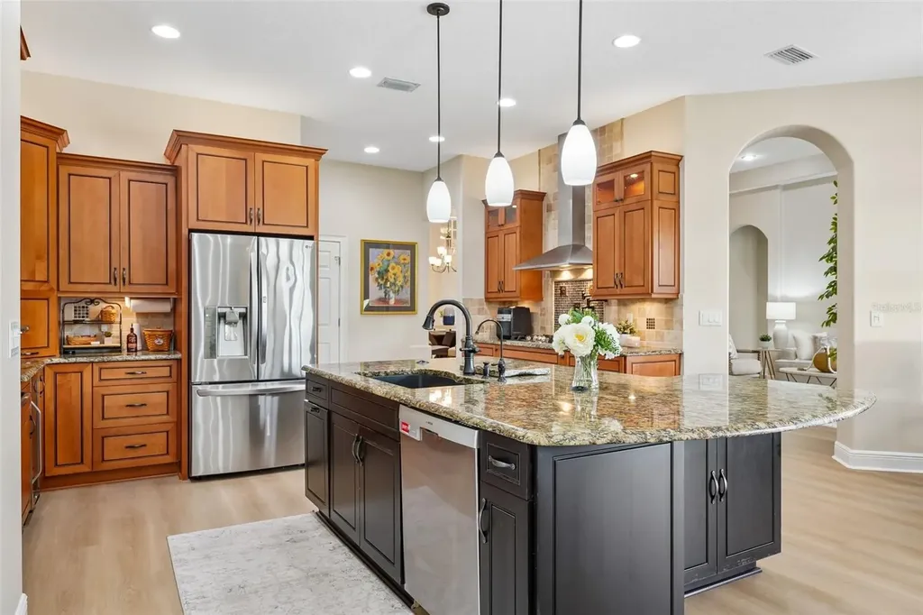 19117 Mandarin Grove Place Tampa FL 33647