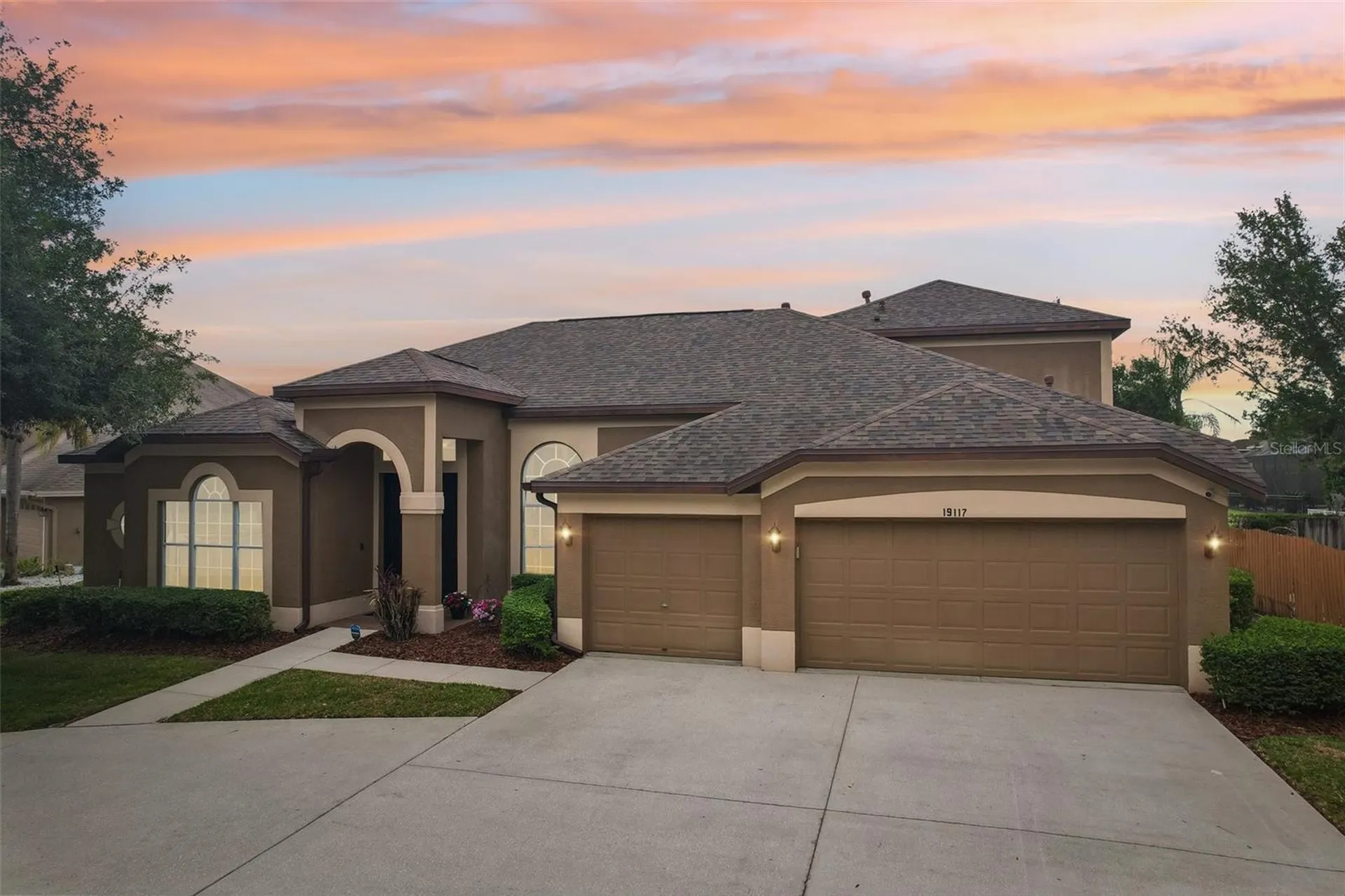 19117 Mandarin Grove Place Tampa FL 33647