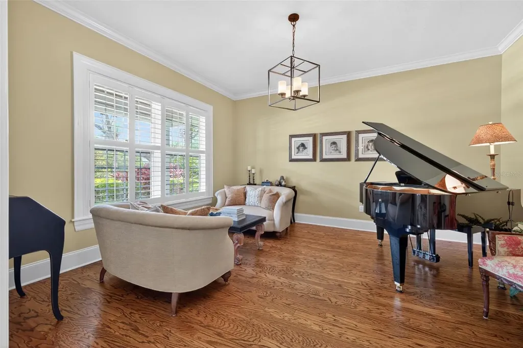 445 Park Avenue Belleair FL 33756