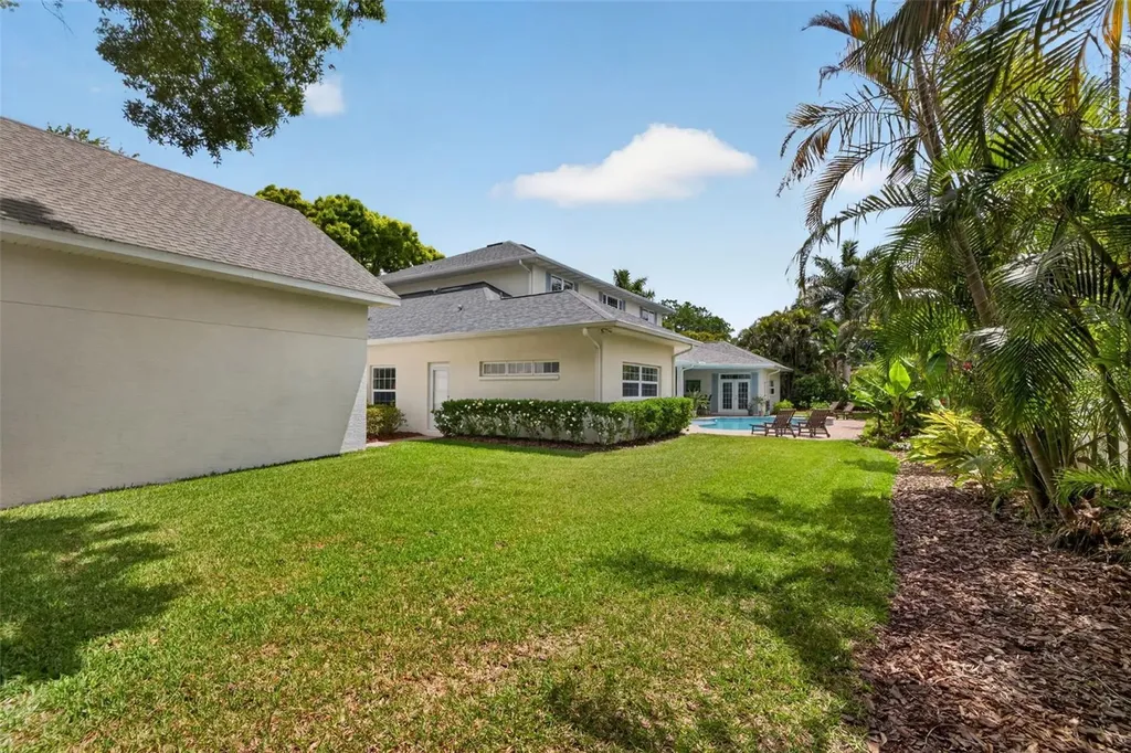 445 Park Avenue Belleair FL 33756