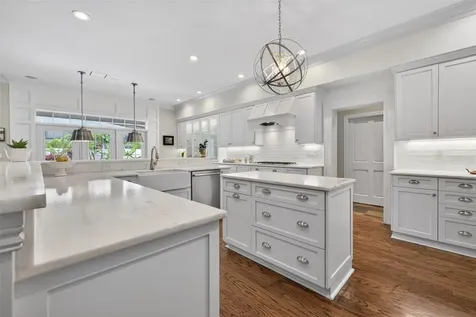 445 Park Avenue Belleair FL 33756