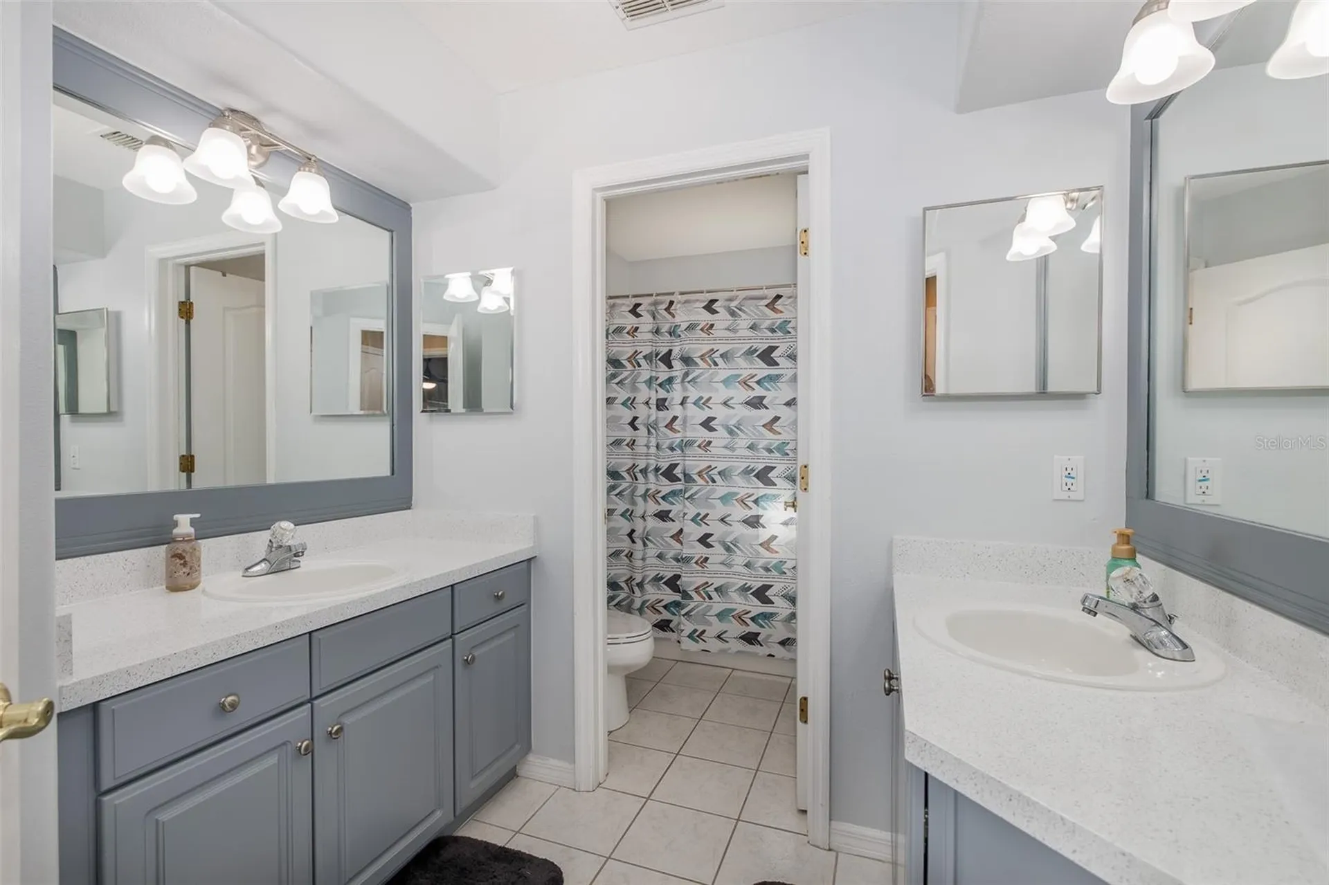 18814 Place Antibes Lutz FL 33558