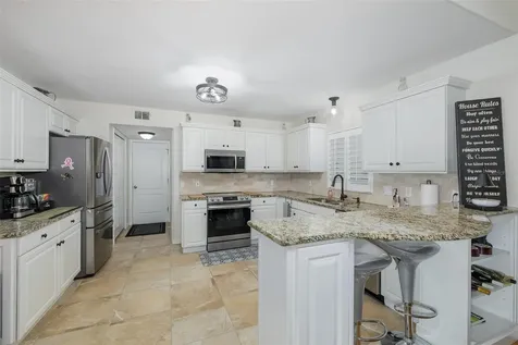 18814 Place Antibes Lutz FL 33558