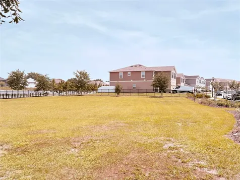 1084 Papaya Circle Davenport FL 33897