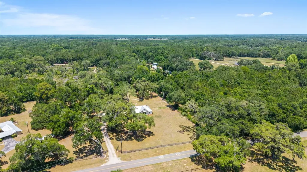21561 SE 30 Street Williston FL 32696
