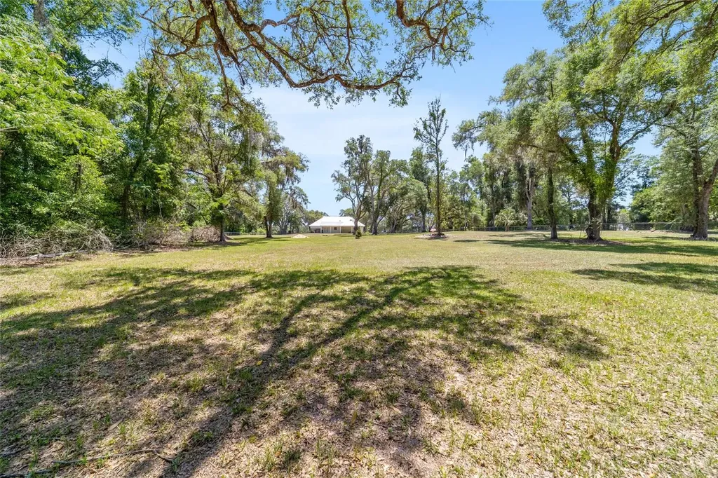 21561 SE 30 Street Williston FL 32696