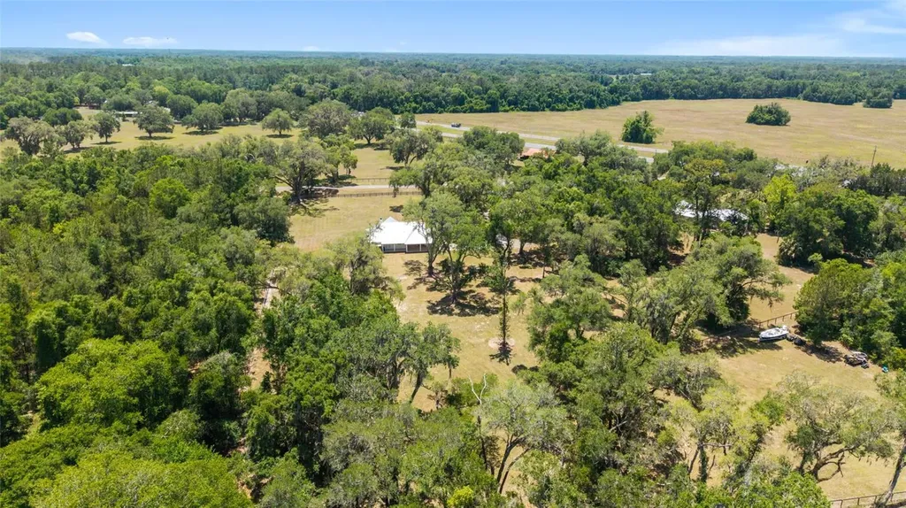 21561 SE 30 Street Williston FL 32696