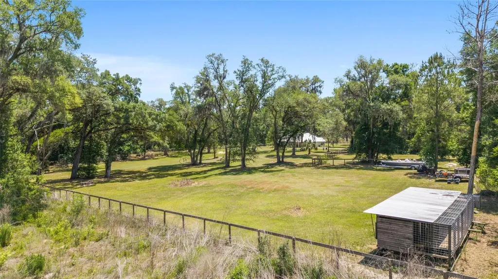 21561 SE 30 Street Williston FL 32696
