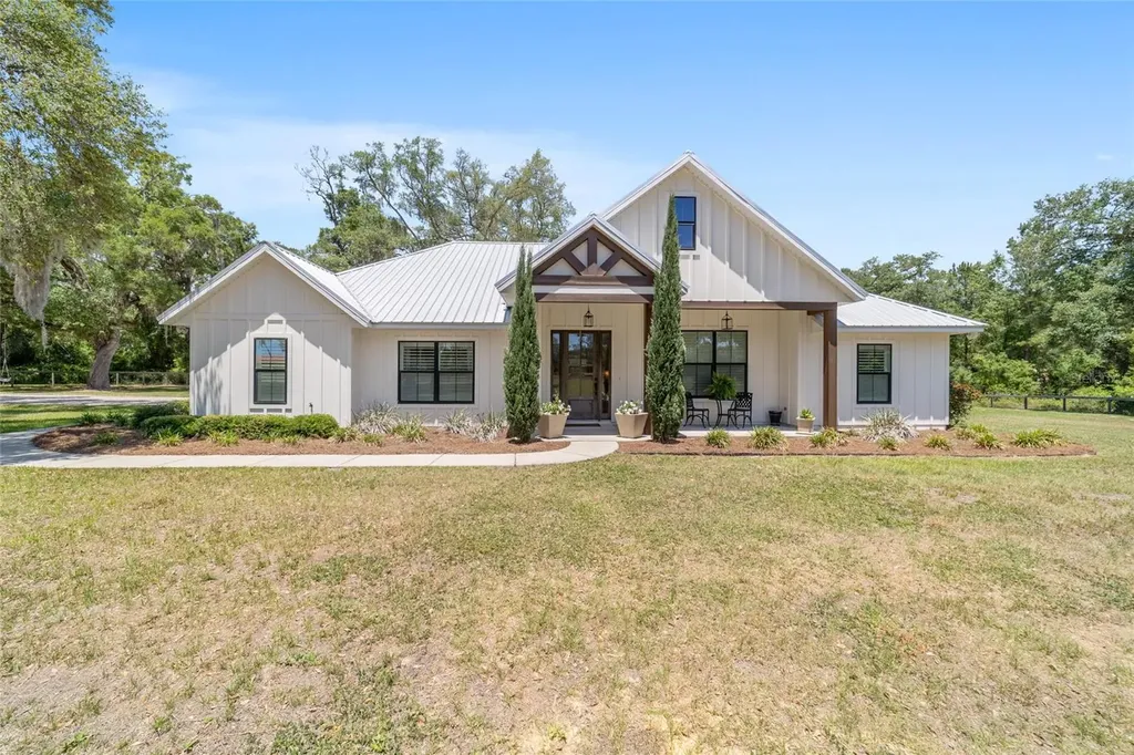 21561 SE 30 Street Williston FL 32696