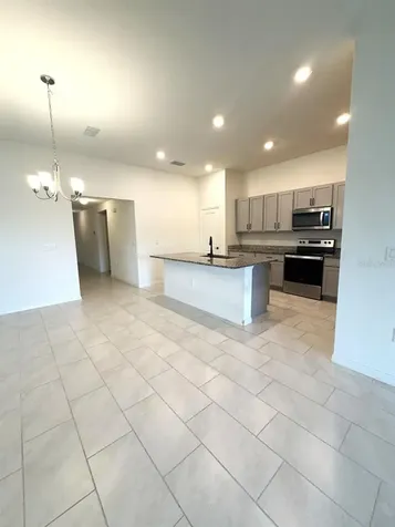 925 Overpool Avenue Davenport FL 33896