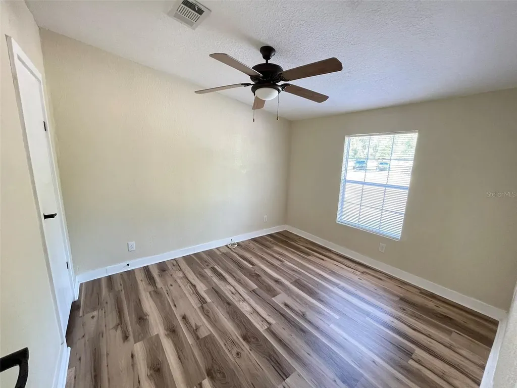 13716 NE County Road 1471 Waldo FL 32694