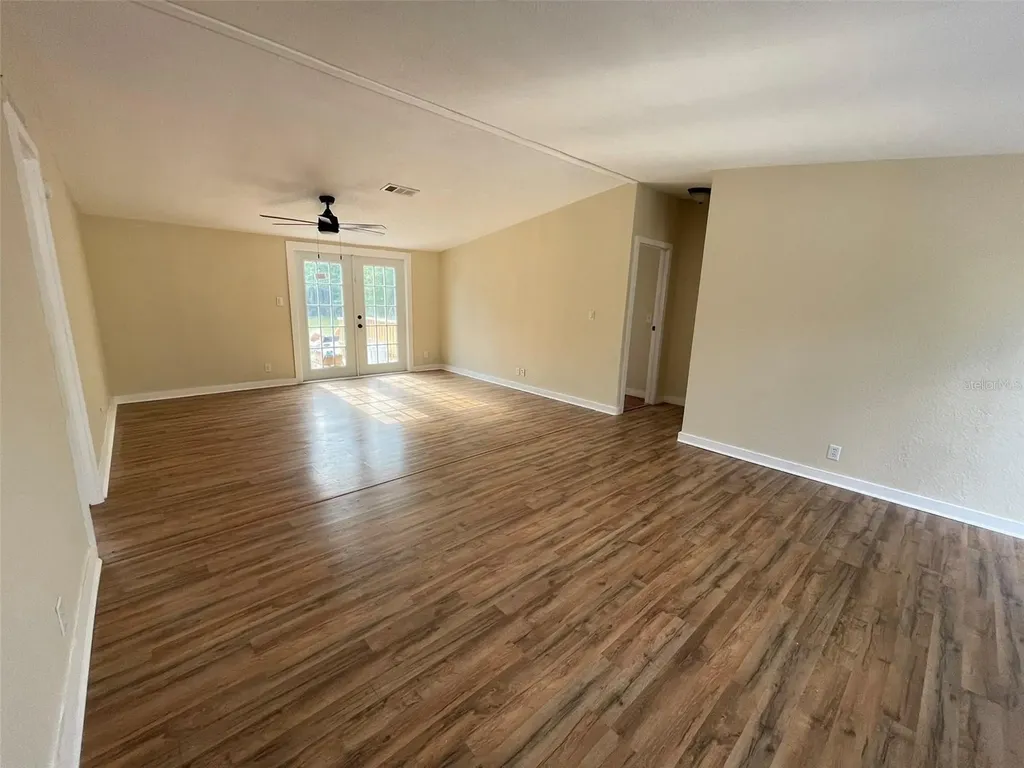 13716 NE County Road 1471 Waldo FL 32694